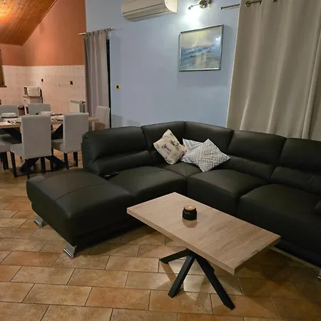 Apartment Marina *
